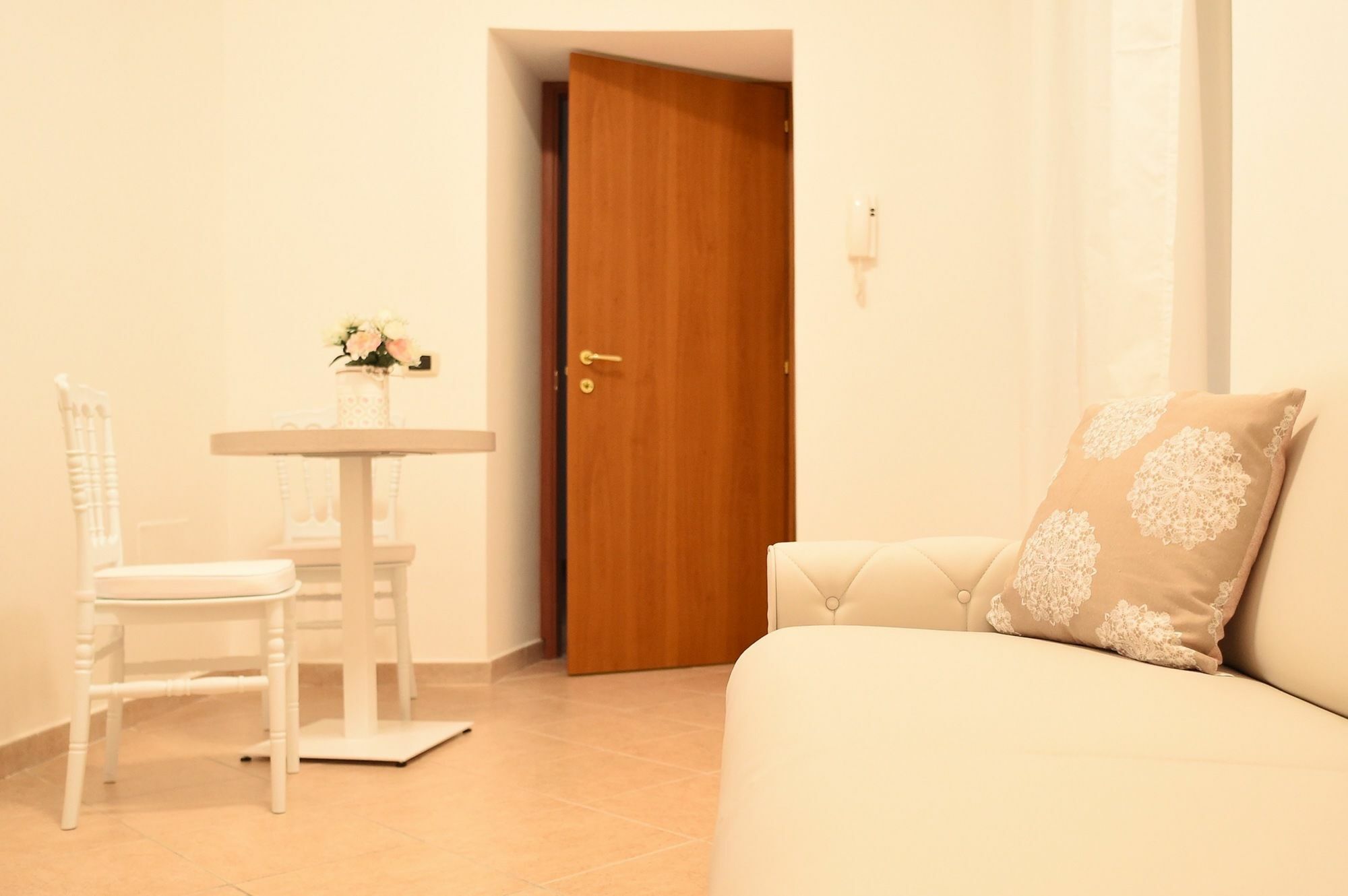 B&B Bonnes Suites Napoli Dış mekan fotoğraf