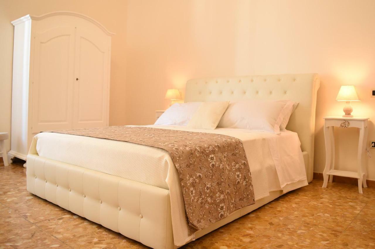 B&B Bonnes Suites Napoli Dış mekan fotoğraf