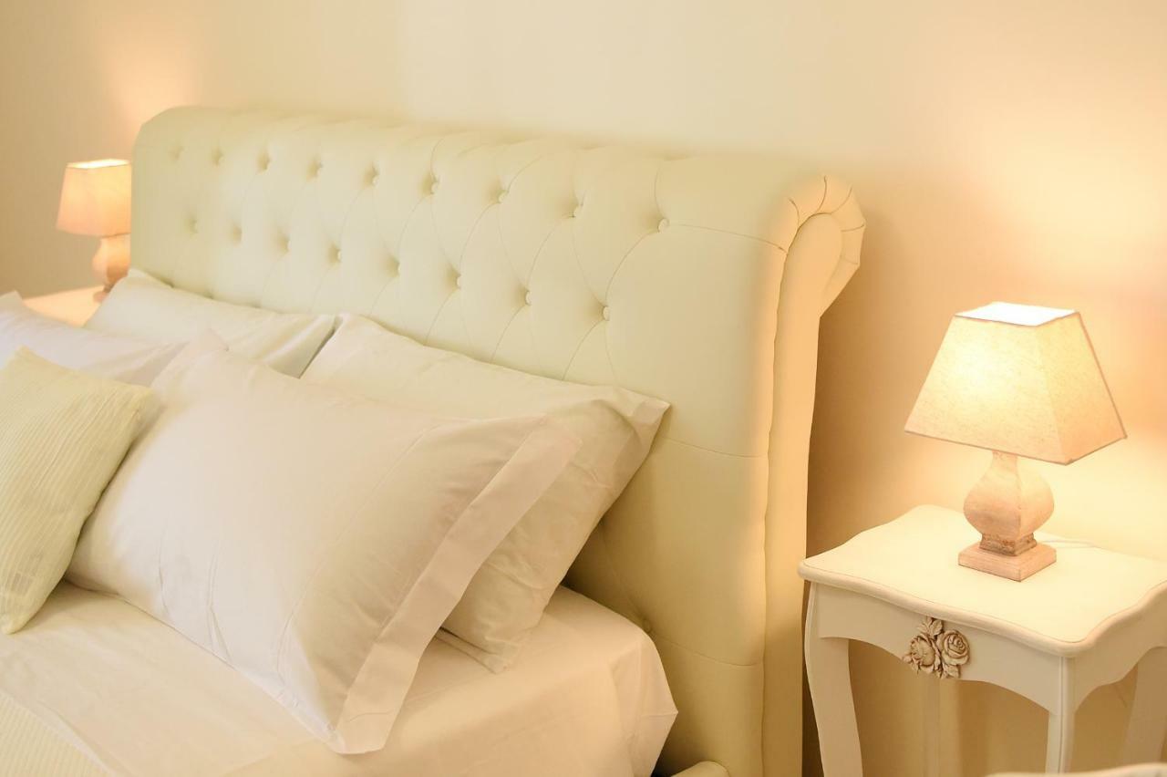 B&B Bonnes Suites Napoli Dış mekan fotoğraf