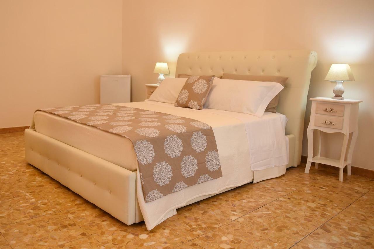 B&B Bonnes Suites Napoli Dış mekan fotoğraf