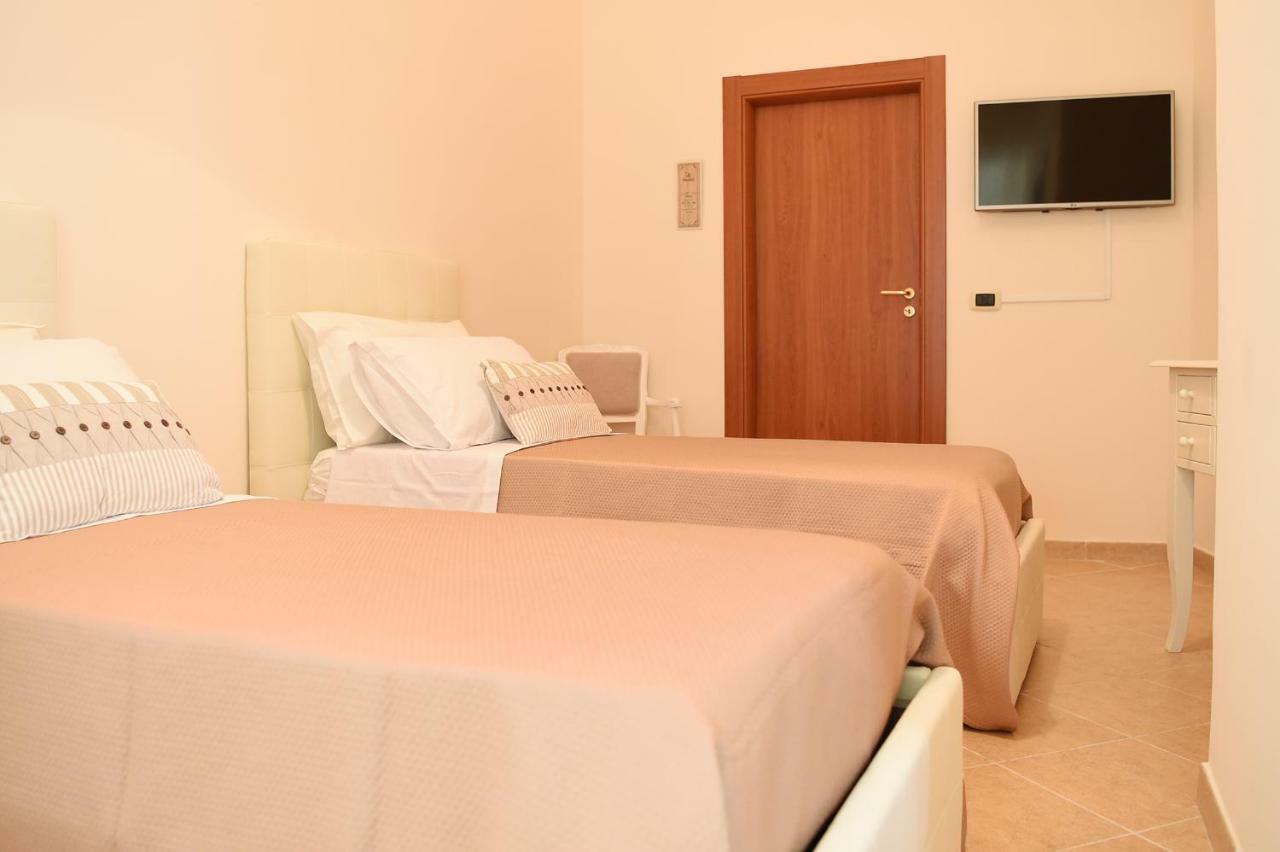 B&B Bonnes Suites Napoli Dış mekan fotoğraf
