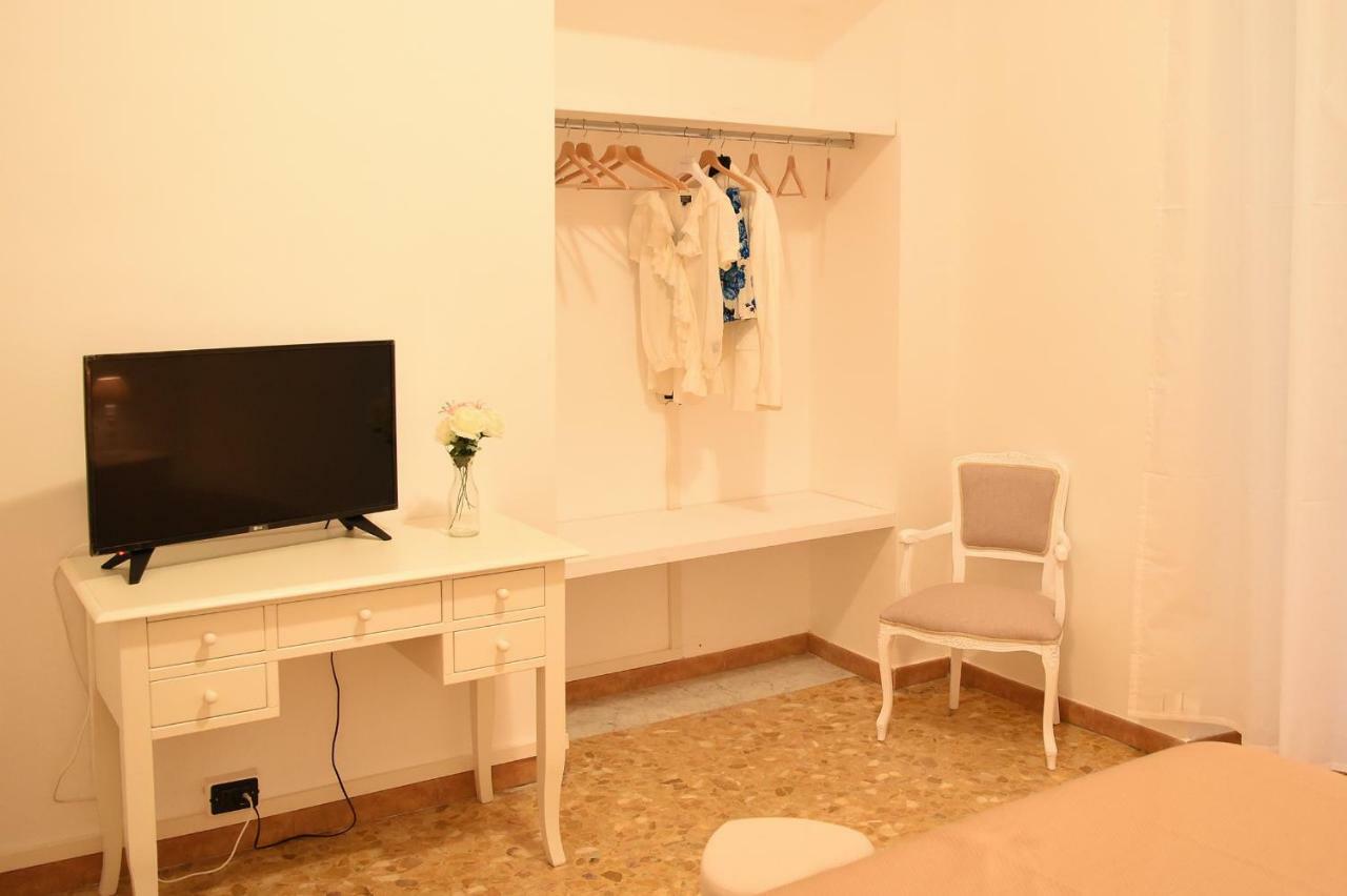 B&B Bonnes Suites Napoli Dış mekan fotoğraf