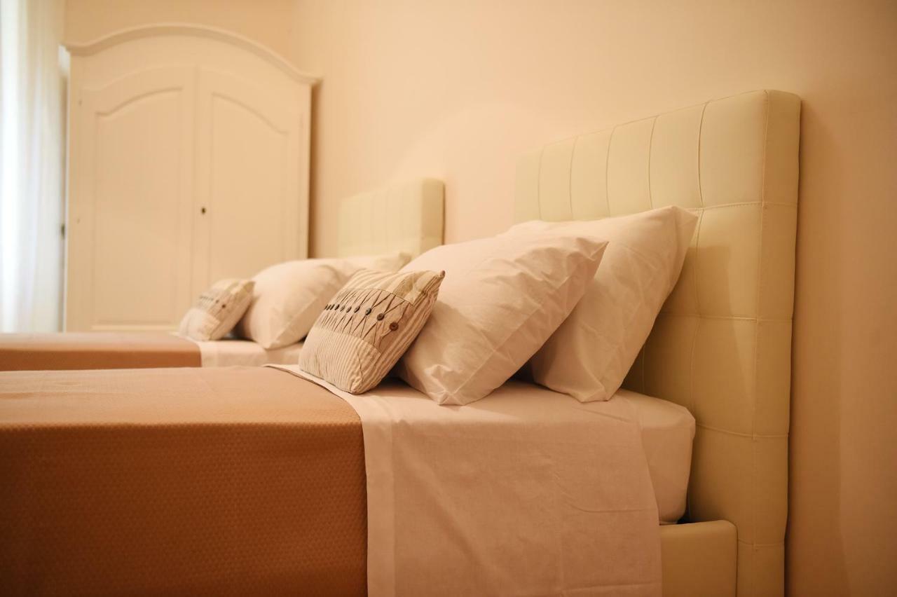 B&B Bonnes Suites Napoli Dış mekan fotoğraf