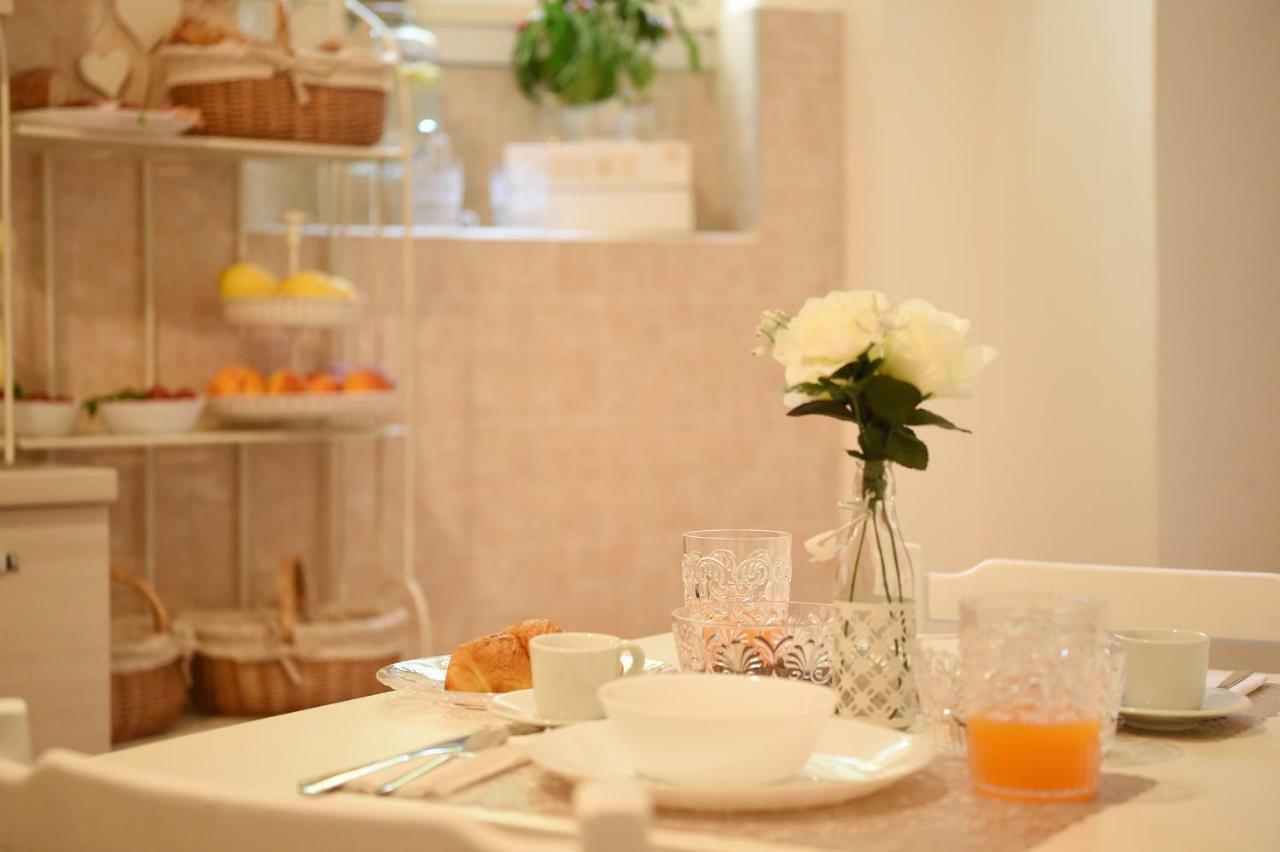 B&B Bonnes Suites Napoli Dış mekan fotoğraf