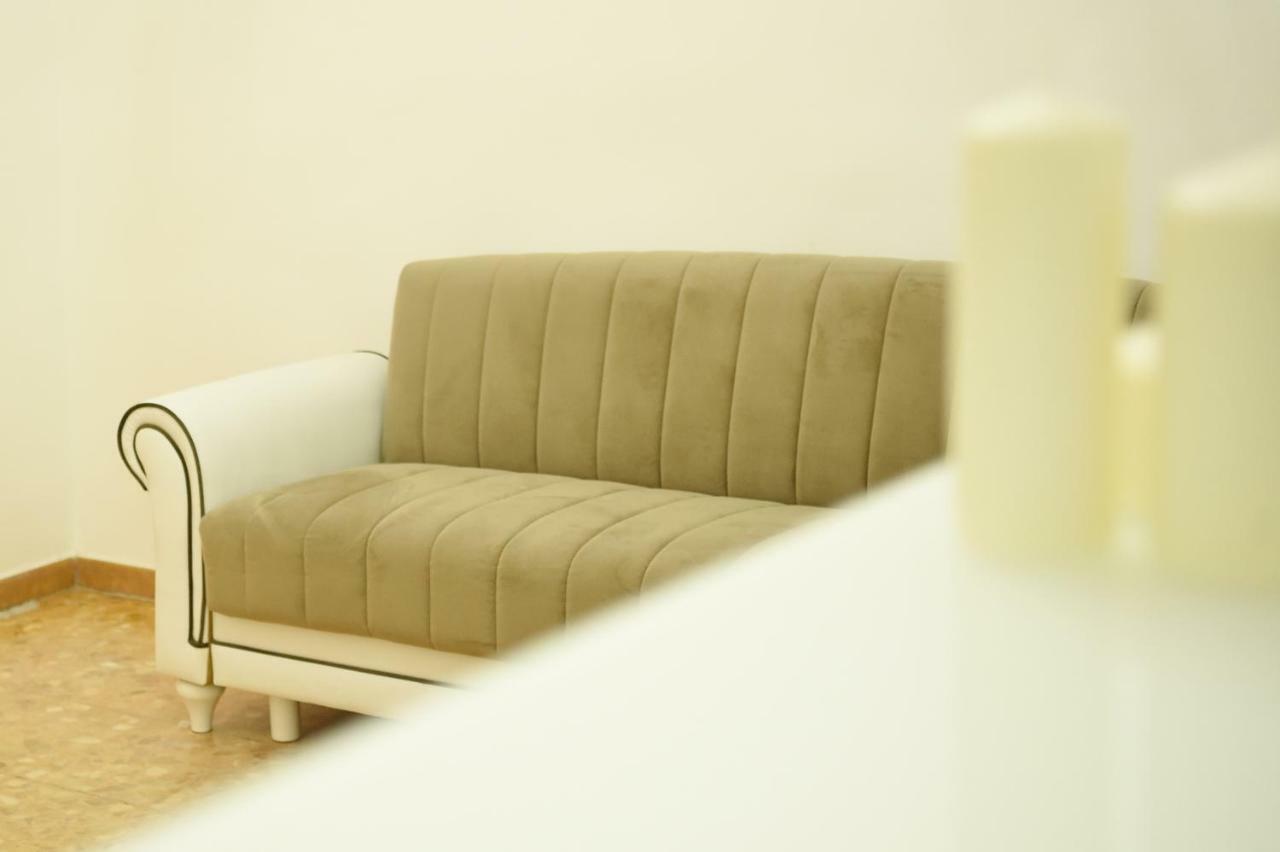 B&B Bonnes Suites Napoli Dış mekan fotoğraf
